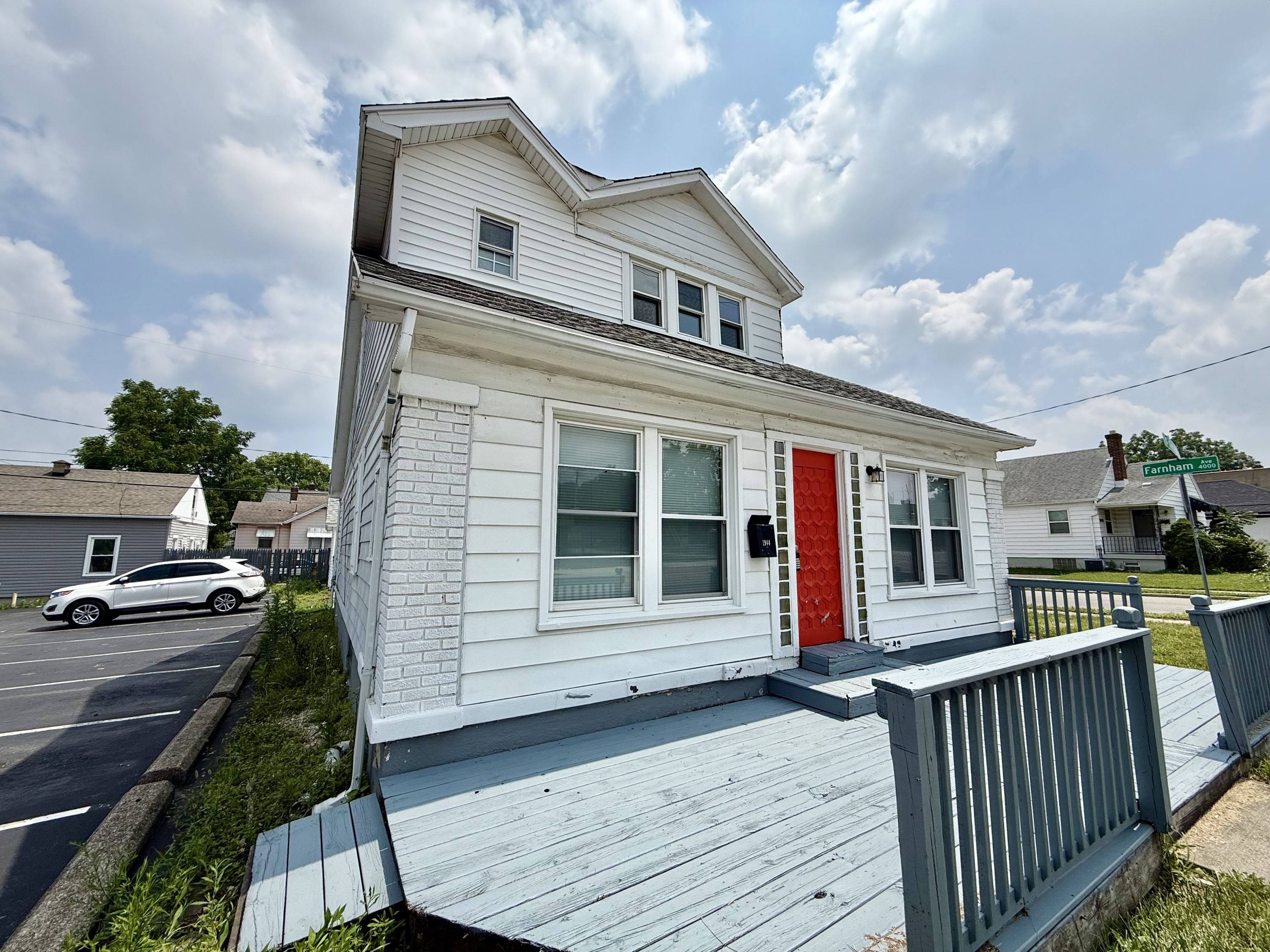 Property main image