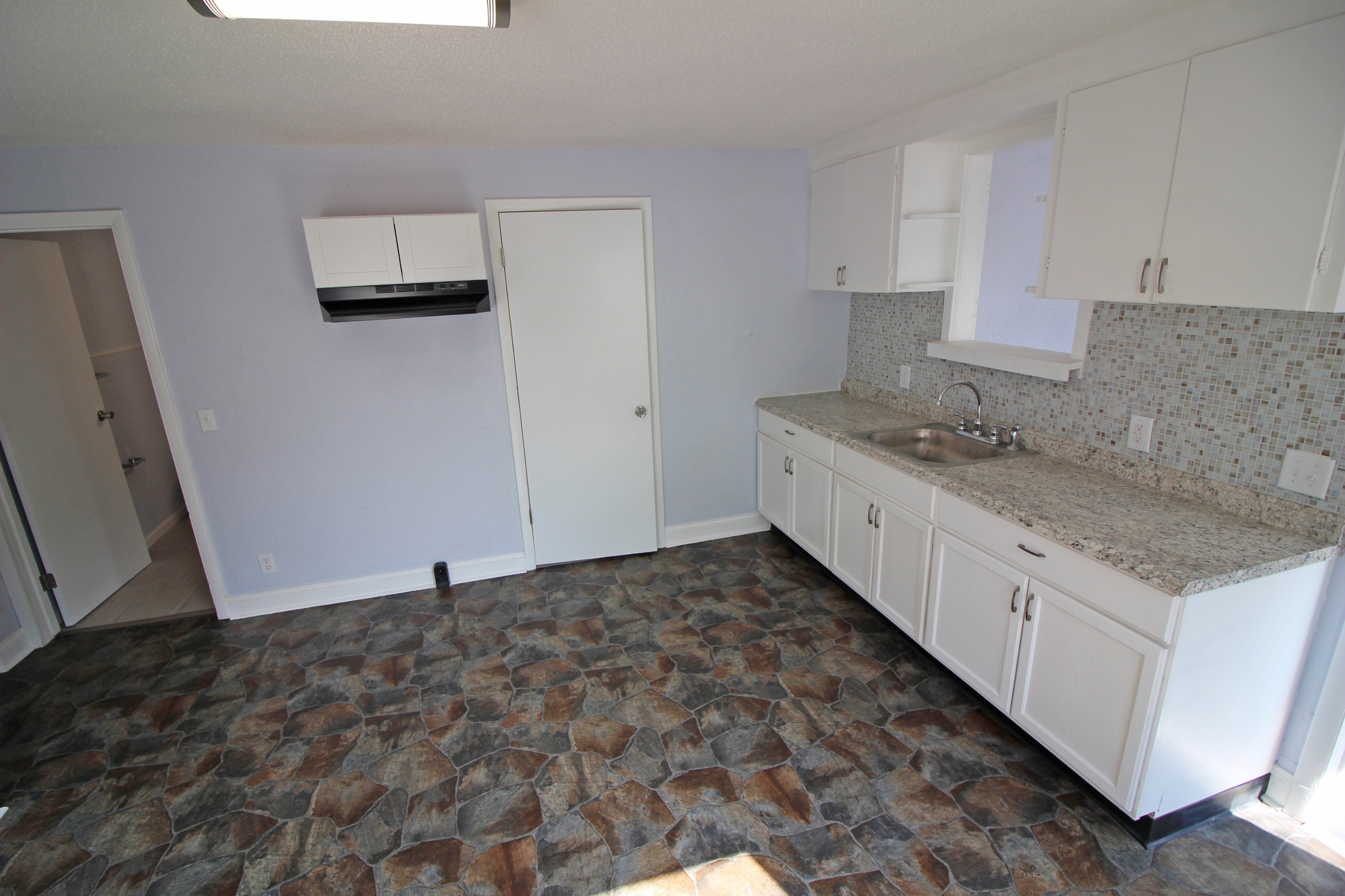 78 Notre Dame Avenue, Unit 1